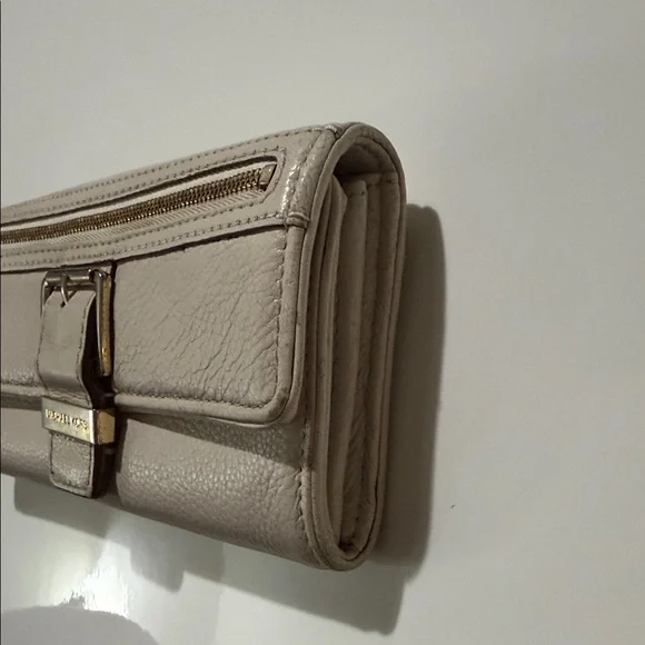 Michael Kors Beige Leather Wallet with Buckle - Picture 6 of 16